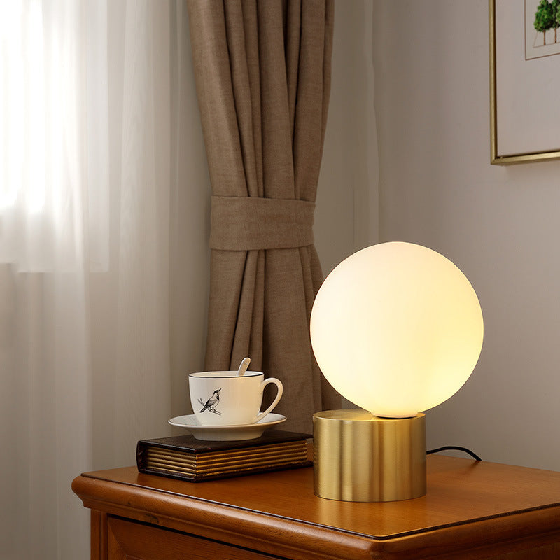 Nordic Antique Copper Bedside Lamp – Minimalist Designer Table Light